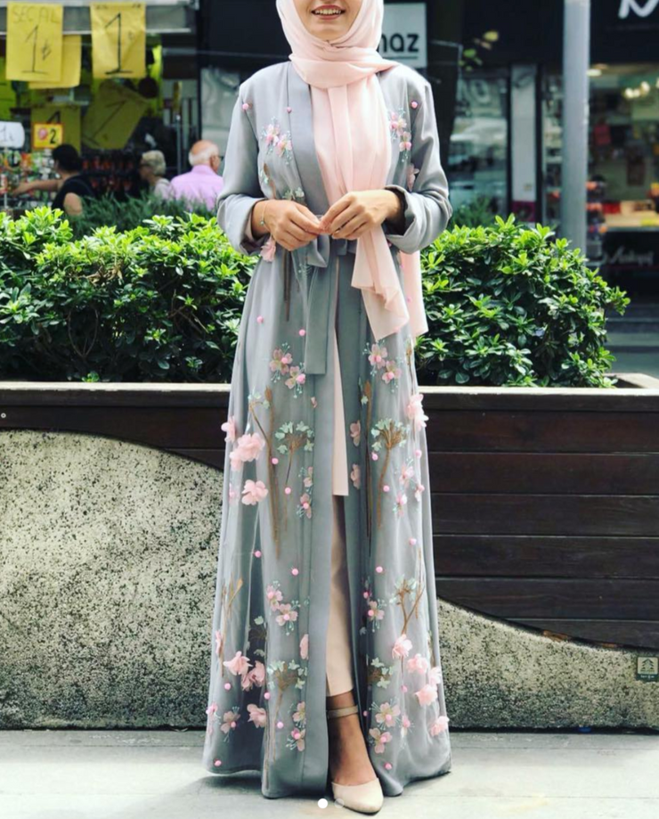 Grey 3D Flower open abaya